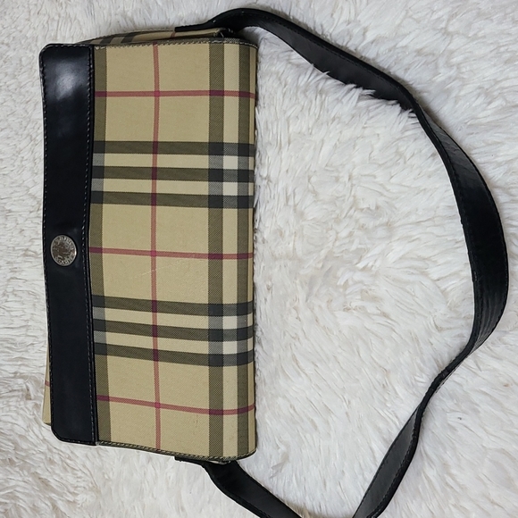 FINAL Sale.…….💯 Authentic Burberry Shoulder Bag - Picture 8 of 14
